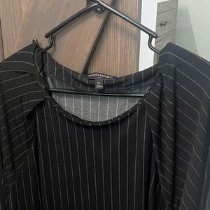 Banana Republic Tuxedo Stripped long Sleeve blouse